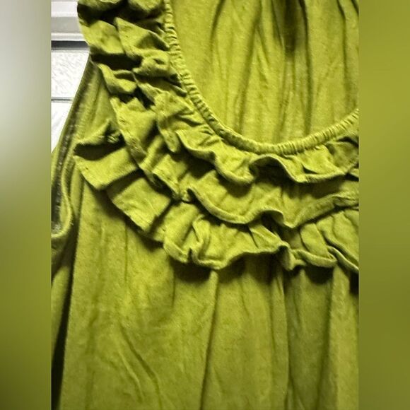 Merona Ruffle Tank. Olive Green. Flowy (227) - Picture 3 of 4